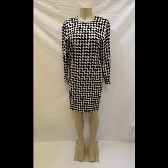 Liz Claiborne Dresses & Skirts - VTG Liz Claiborne Size 8P Houndstooth Print Dress